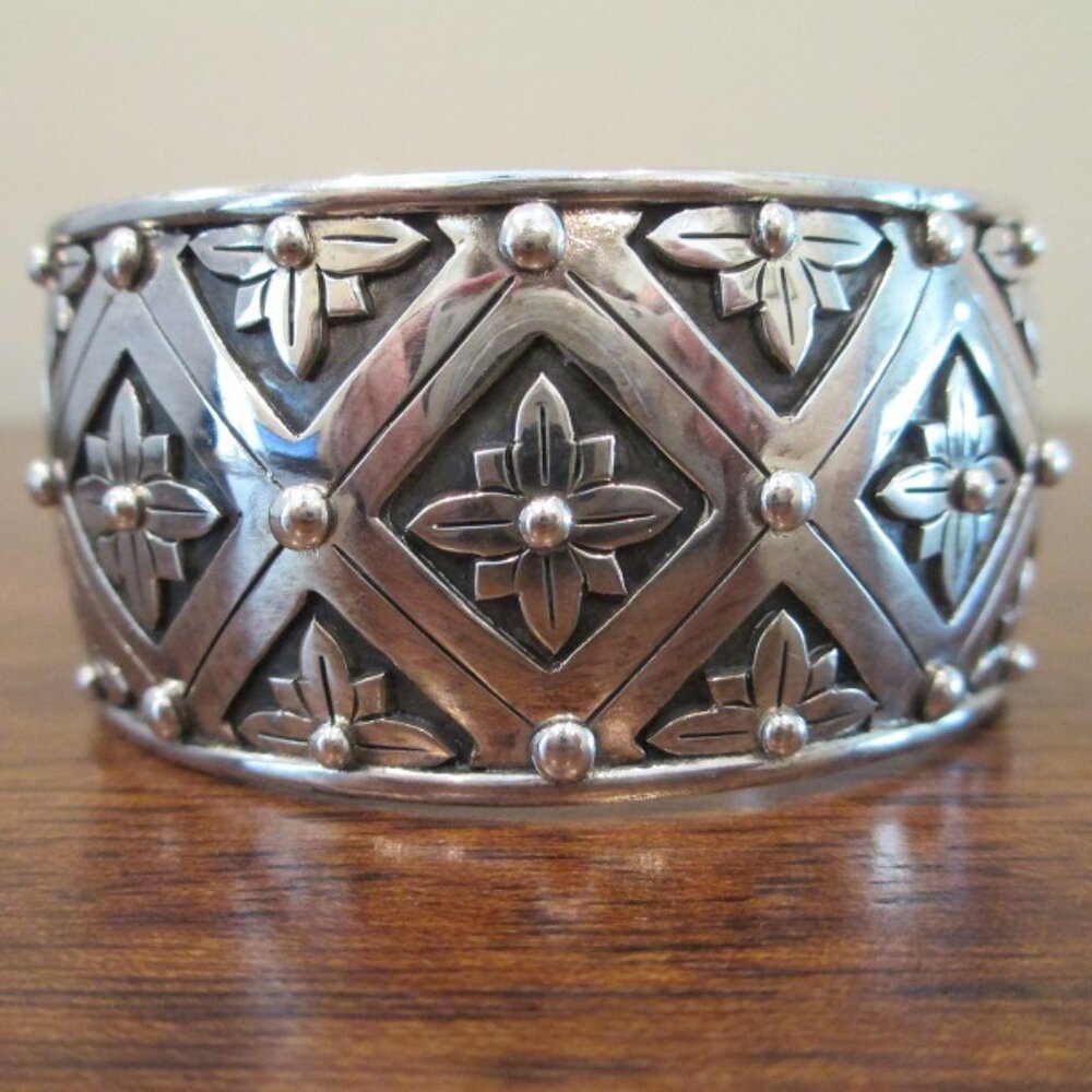 Sterling Silver .925 Cuff